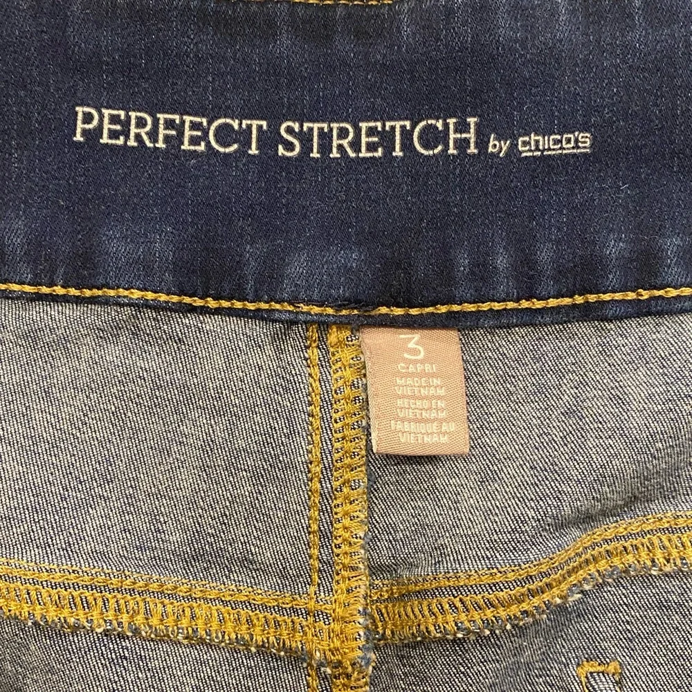Chico’s Perfect Stretch jean capris , Size 3( XL/16) - Picture 4 of 5